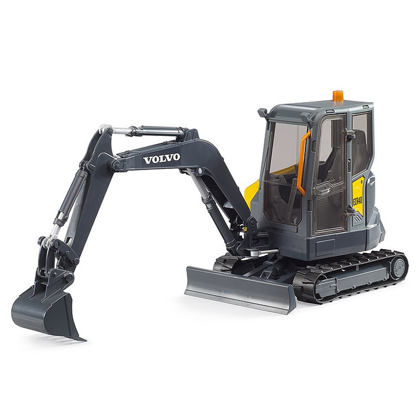 BRUDER MINI ESCAVATORE VOLVO ECR40 02465
